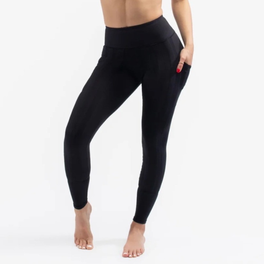 Sweetflexx Resistance Leggings Black Ruched High Waist Pockets Size 4 NEW